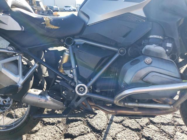 WB10A6105JZ657224 - 2018 BMW R1200 GS BLACK photo 7