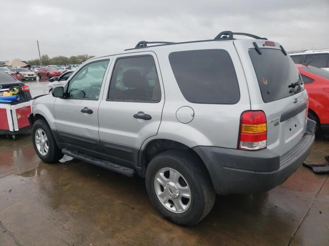 1FMYU03124KB36051 - 2004 FORD ESCAPE XLT SILVER photo 2