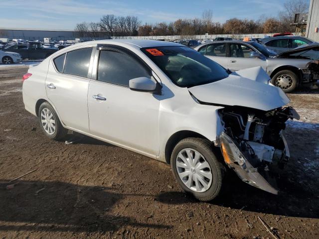 3N1CN7AP0KL849685 - 2019 NISSAN VERSA S WHITE photo 4