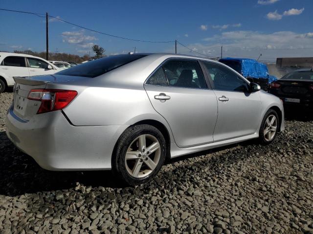 4T1BF1FK8CU017756 - 2012 TOYOTA CAMRY BASE SILVER photo 3