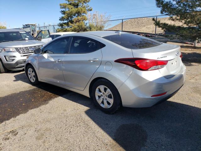 5NPDH4AE3GH699973 - 2016 HYUNDAI ELANTRA SE SILVER photo 2