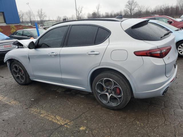 ZASPAKBNXM7D01072 - 2021 ALFA ROMEO STELVIO TI BLUE photo 2