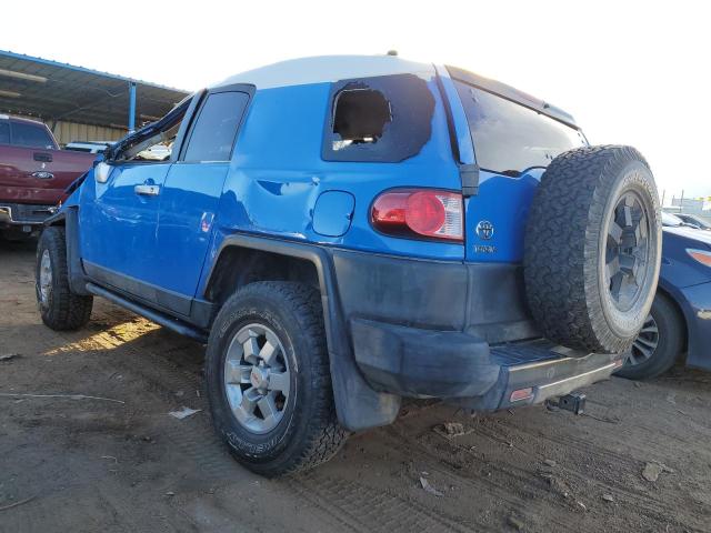 JTEBU11F370027852 - 2007 TOYOTA FJ CRUISER BLUE photo 2