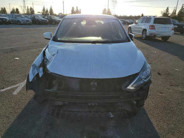 3N1AB7AP2JL625428 - 2018 NISSAN SENTRA S WHITE photo 5