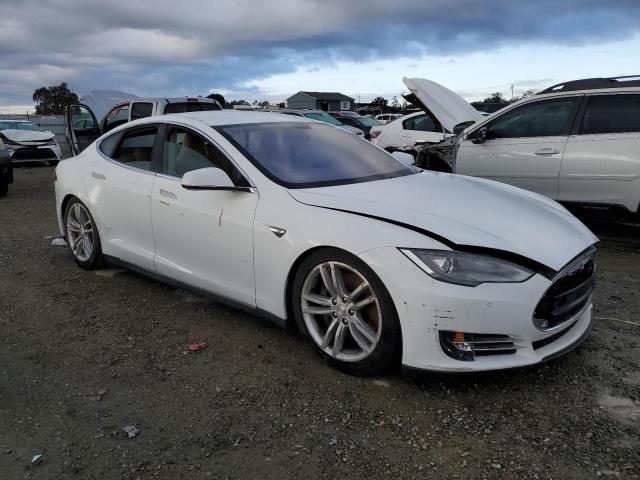 5YJSA1CN5DFP22431 - 2013 TESLA MODEL S WHITE photo 4