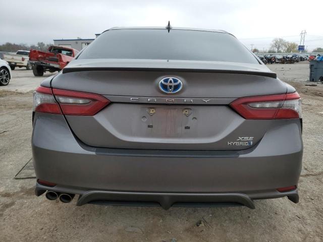 4T1K31AK2MU024168 - 2021 TOYOTA CAMRY XSE GRAY photo 6