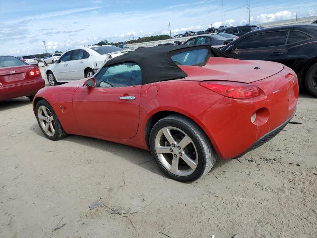 1G2MB35BX6Y117364 - 2006 PONTIAC SOLSTICE RED photo 2