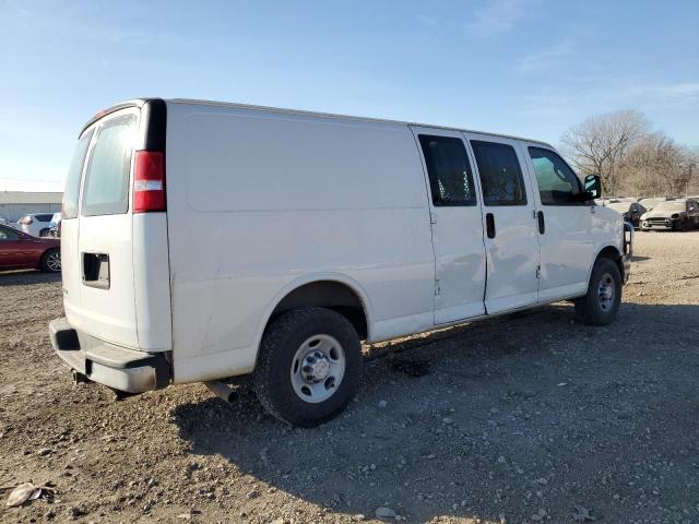 1GCZGHFG3H1348645 - 2017 CHEVROLET EXPRESS G3 WHITE photo 3