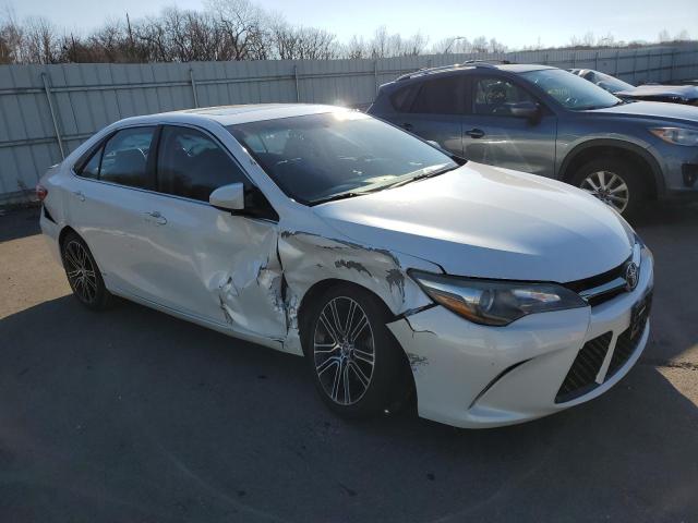 4T1BF1FK0GU168113 - 2016 TOYOTA CAMRY LE WHITE photo 4