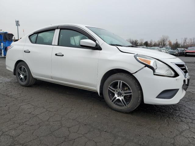 3N1CN7AP2HL825624 - 2017 NISSAN VERSA S WHITE photo 4