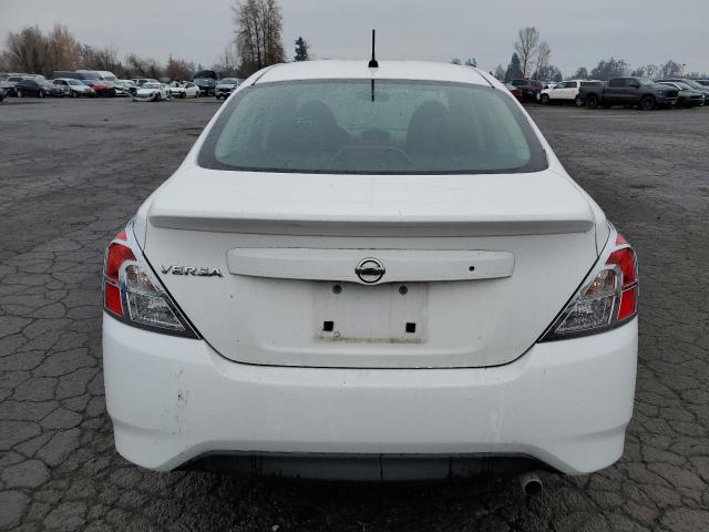 3N1CN7AP2HL825624 - 2017 NISSAN VERSA S WHITE photo 6