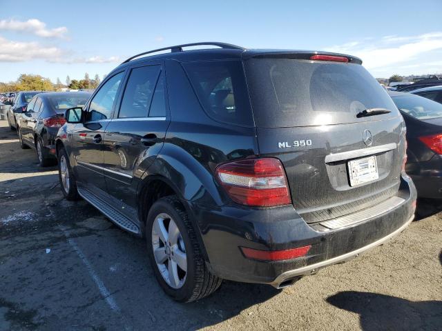4JGBB8GB2AA540840 - 2010 MERCEDES-BENZ ML 350 4MATIC BLACK photo 2
