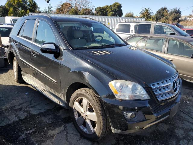 4JGBB8GB2AA540840 - 2010 MERCEDES-BENZ ML 350 4MATIC BLACK photo 4