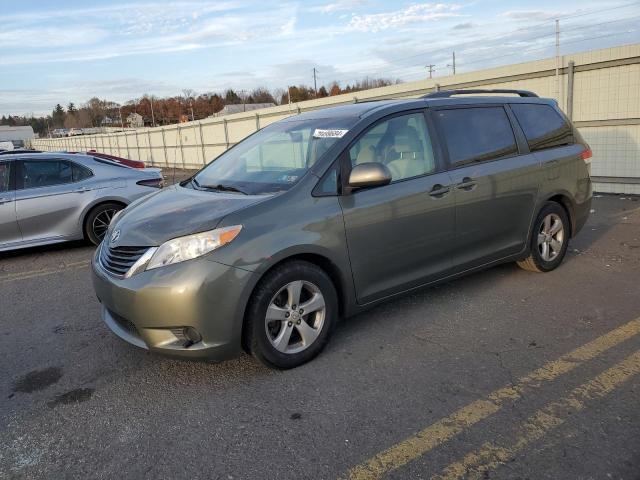 2011 TOYOTA SIENNA LE, 