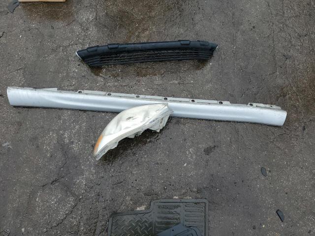 2T1KR32E37C663944 - 2007 TOYOTA COROLLA MA XR SILVER photo 12