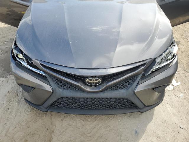 4T1B11HK0JU665679 - 2018 TOYOTA CAMRY L CHARCOAL photo 11