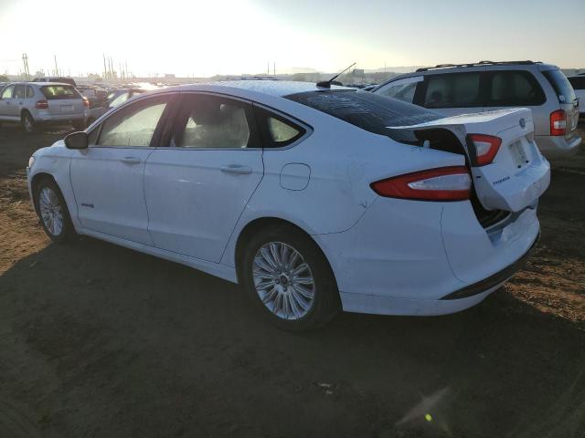 3FA6P0LUXDR249146 - 2013 FORD FUSION SE HYBRID WHITE photo 2