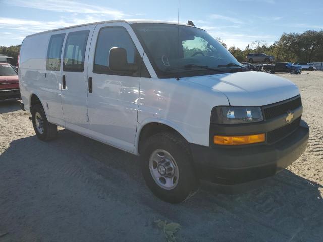 1GCWGAFPXM1230774 - 2021 CHEVROLET EXPRESS G2 WHITE photo 4