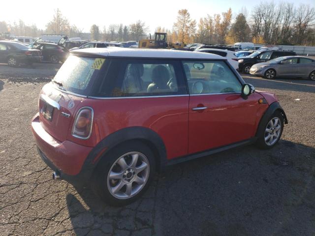 WMWMF3C5XATZ66586 - 2010 MINI COOPER RED photo 3