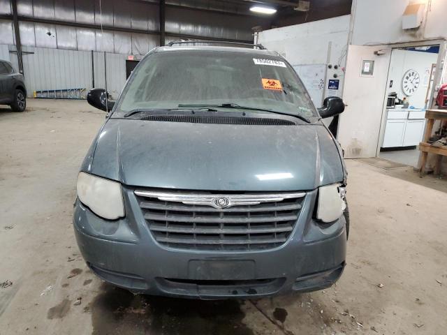 2C4GP44R25R405610 - 2005 CHRYSLER TOWN & COU LX GRAY photo 5