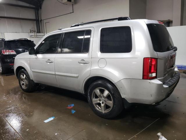 5FNYF48579B049655 - 2009 HONDA PILOT EXL SILVER photo 2