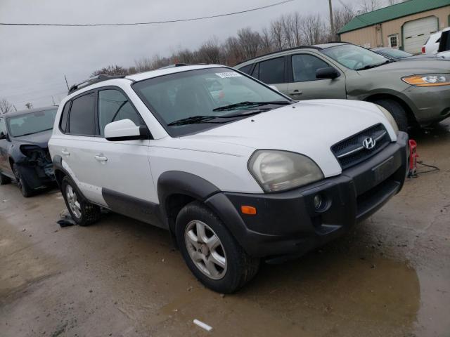 KM8JN72DX5U074049 - 2005 HYUNDAI TUCSON GLS WHITE photo 4