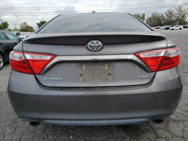 4T1BK1FK7HU581577 - 2017 TOYOTA CAMRY XSE GRAY photo 6