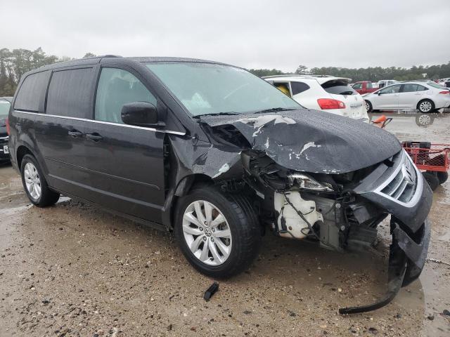 2C4RVABG7ER134607 - 2014 VOLKSWAGEN ROUTAN SE BLACK photo 4