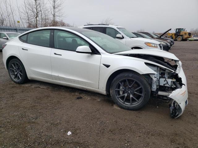 5YJ3E1EB7NF128730 - 2022 TESLA MODEL 3 WHITE photo 4