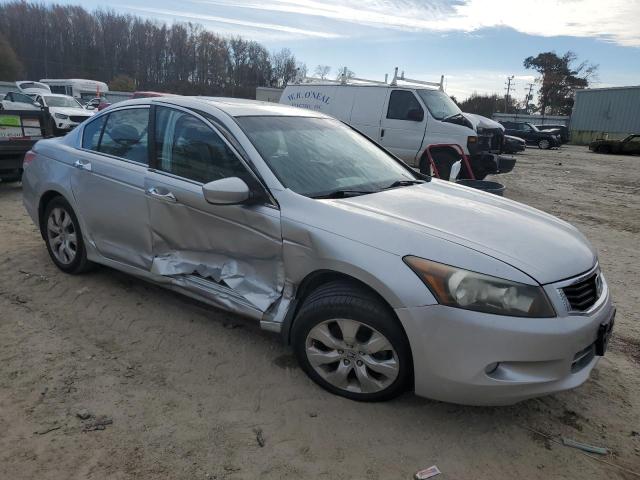 1HGCP36849A026875 - 2009 HONDA ACCORD EXL SILVER photo 4