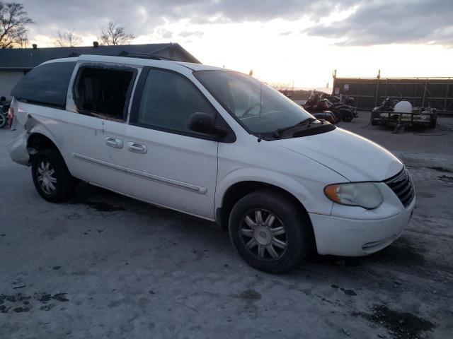 2C4GP54L65R535259 - 2005 CHRYSLER TOWN & COU TOURING WHITE photo 4