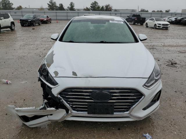 5NPE24AF0JH645875 - 2018 HYUNDAI SONATA SE WHITE photo 5