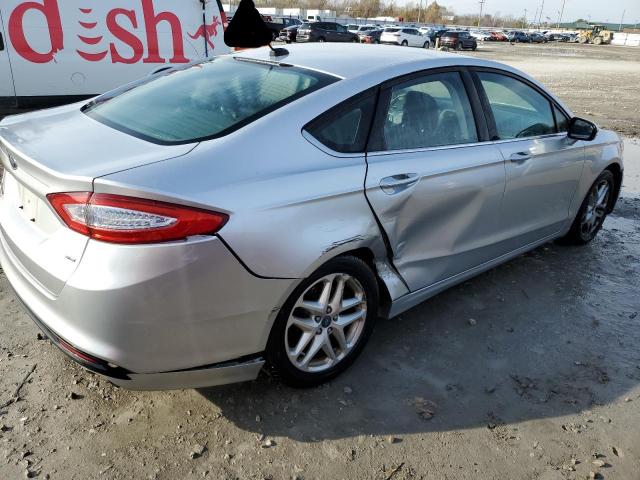 3FA6P0H72ER130477 - 2014 FORD FUSION SE SILVER photo 3