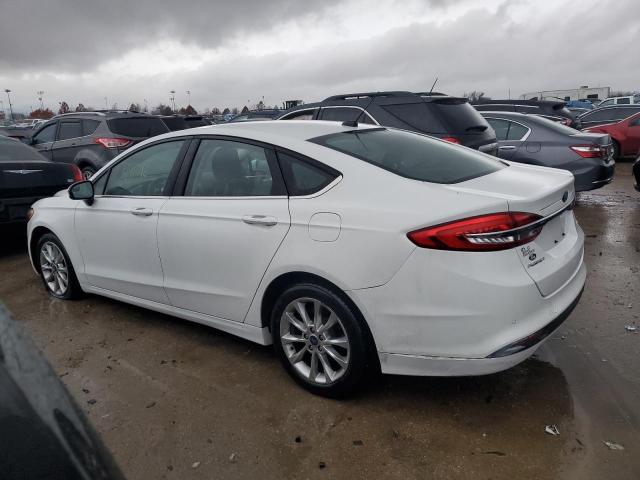 3FA6P0H73HR321457 - 2017 FORD FUSION SE WHITE photo 2