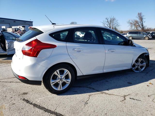 1FADP3K20EL272668 - 2014 FORD FOCUS SE WHITE photo 3