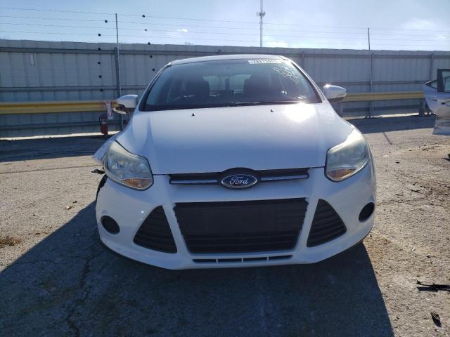 1FADP3K20EL272668 - 2014 FORD FOCUS SE WHITE photo 5