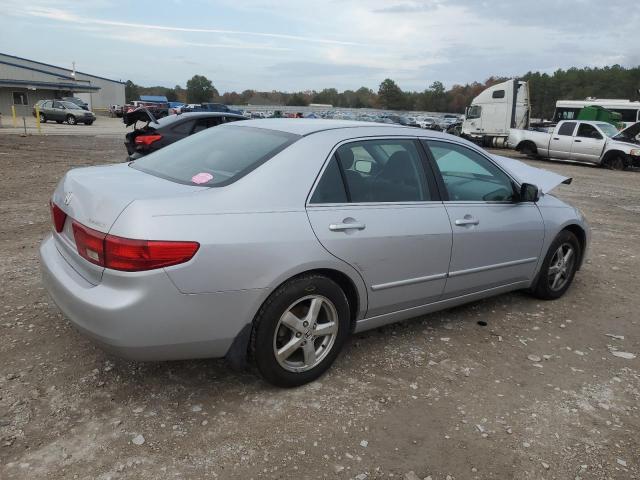 1HGCM56775A167168 - 2005 HONDA ACCORD EX SILVER photo 3