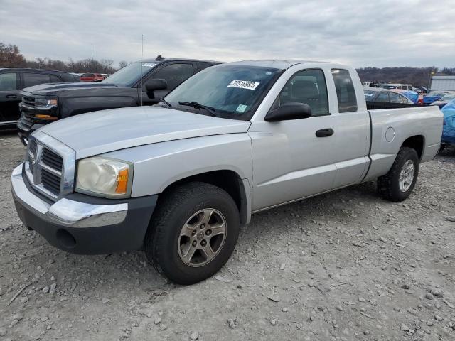 1D7HE42KX5S176842 - 2005 DODGE DAKOTA SLT SILVER photo 1