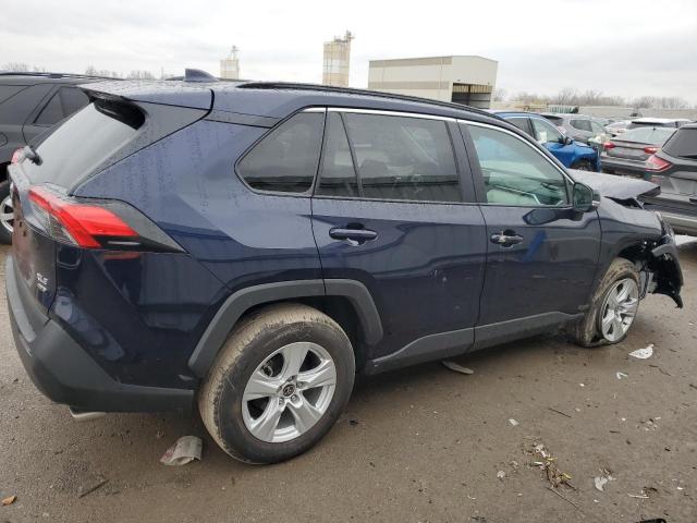 2T3P1RFV4MW238339 - 2021 TOYOTA RAV4 XLE BLUE photo 3