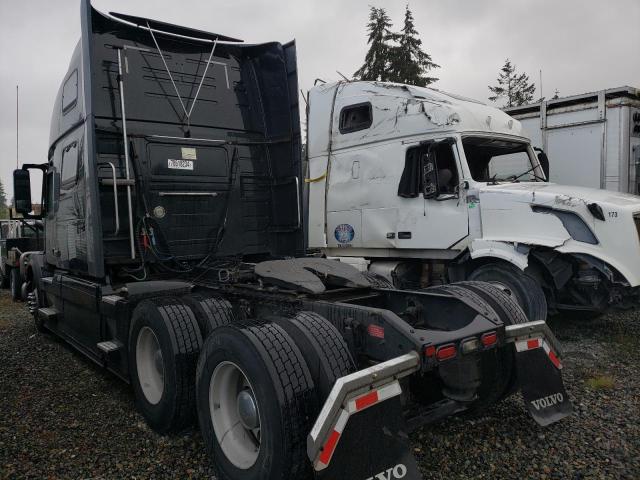 4V4NC9EH8FN913119 - 2015 VOLVO VN VNL BLACK photo 3