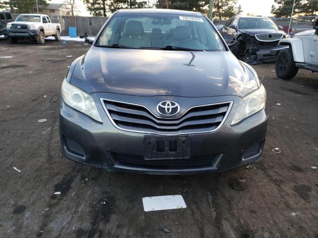 4T1BF3EK9AU028100 - 2010 TOYOTA CAMRY BASE GRAY photo 5