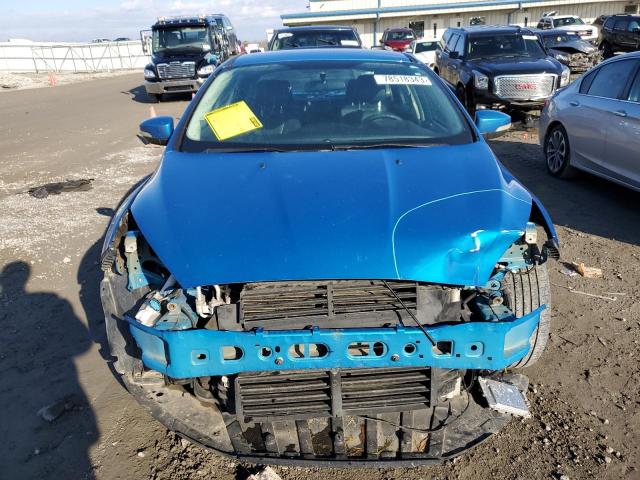 1FADP3F23FL336567 - 2015 FORD FOCUS SE BLUE photo 5