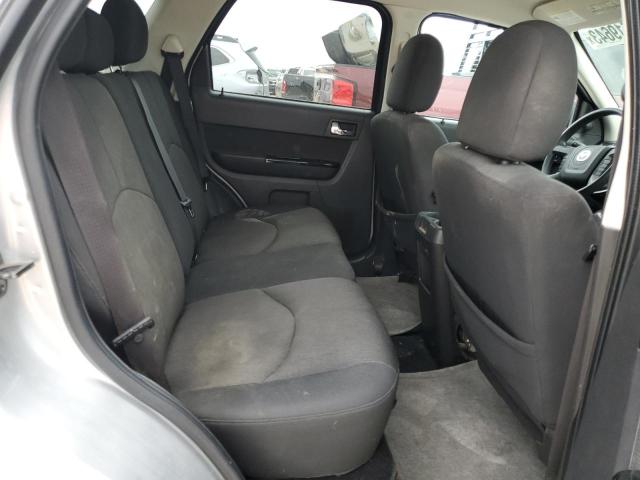 4F2CY0C77AKM04465 - 2010 MAZDA TRIBUTE I SILVER photo 11