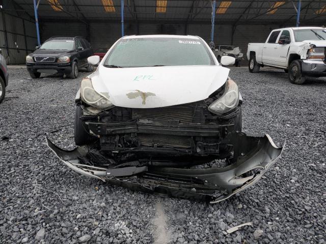 KMHDH6AE4DU005848 - 2013 HYUNDAI ELANTRA CO GS WHITE photo 5