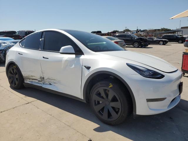 7SAYGDEE0PA123660 - 2023 TESLA MODEL Y WHITE photo 4