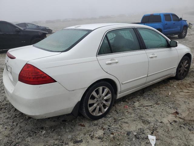 1HGCM66517A062701 - 2007 HONDA ACCORD EX WHITE photo 3