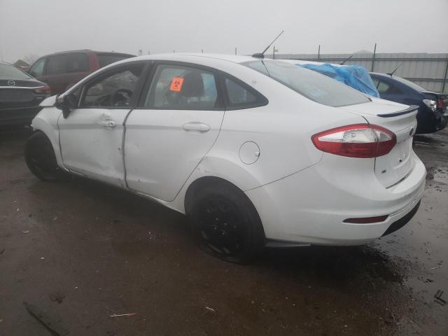 3FADP4BJ3HM113563 - 2017 FORD FIESTA SE WHITE photo 2