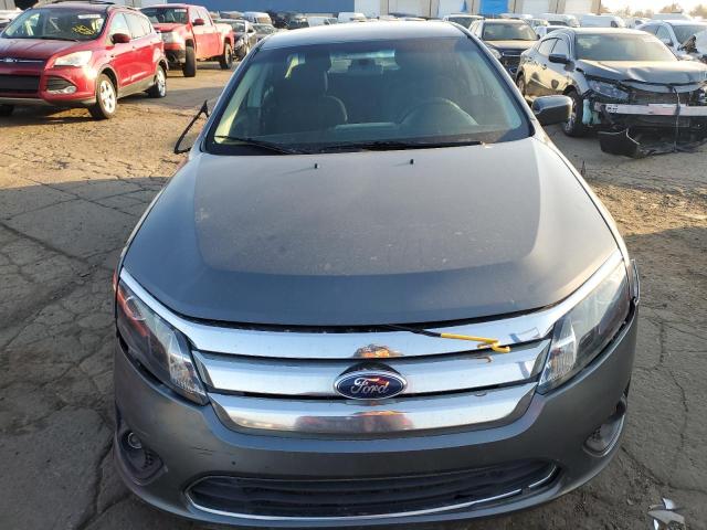 3FAHP0HA4CR115237 - 2012 FORD FUSION SE GRAY photo 5