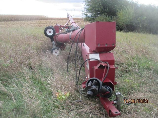 SN923427 - 2009 HUTC AUGER RED photo 8
