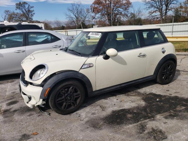 2011 MINI COOPER S, 